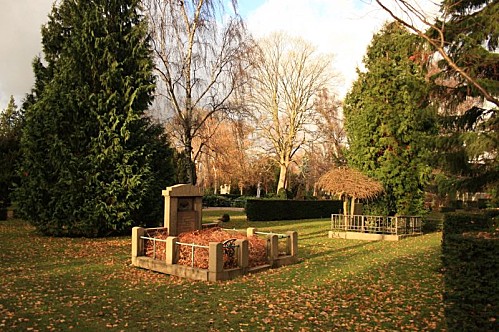 Assistens_Kirkegard_Cemetery_Copenhagen053.jpg