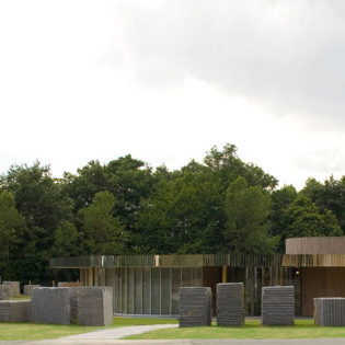 Crématorium de Rennes par Plan01 Architects