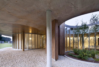 Crématorium de Rennes par Plan01 Architects